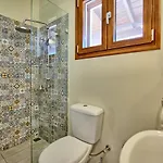 Villa Angie - 150m2 Nature Retreat With Private Pool In Nymfes By Posarellivillas *