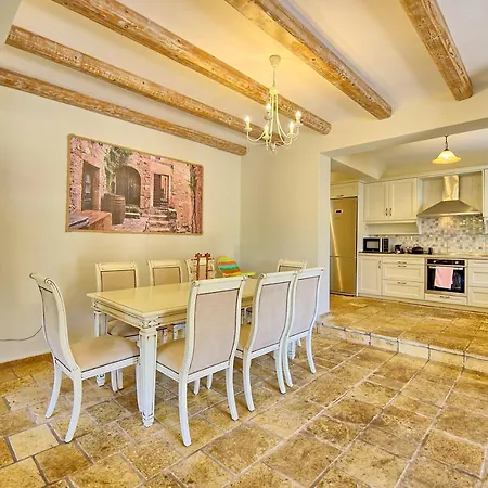 Angie By Posarellivillas * Nymfai