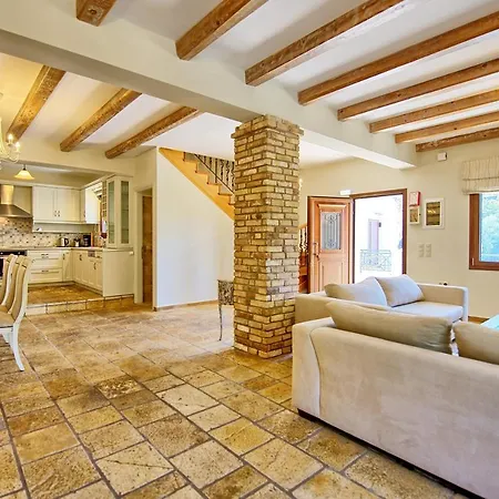 Angie By Posarellivillas Nymfai